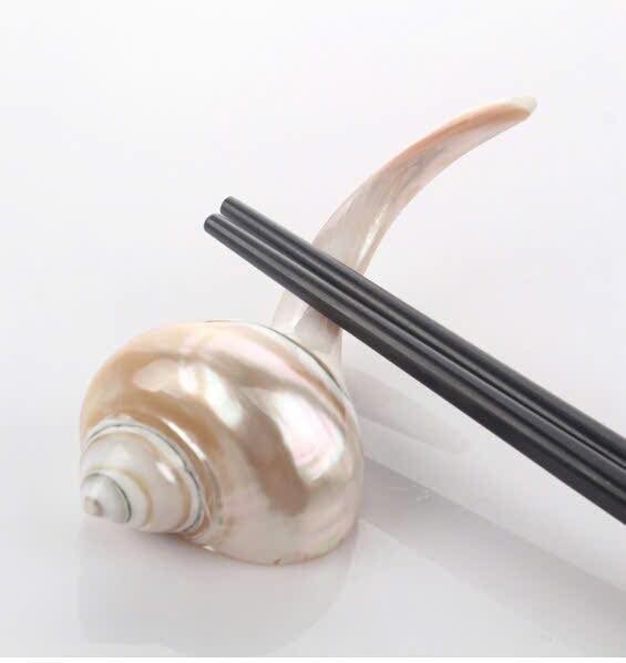 Seashell Chopstick Rests: Artistic & Elegant Table Accents from Vietnam