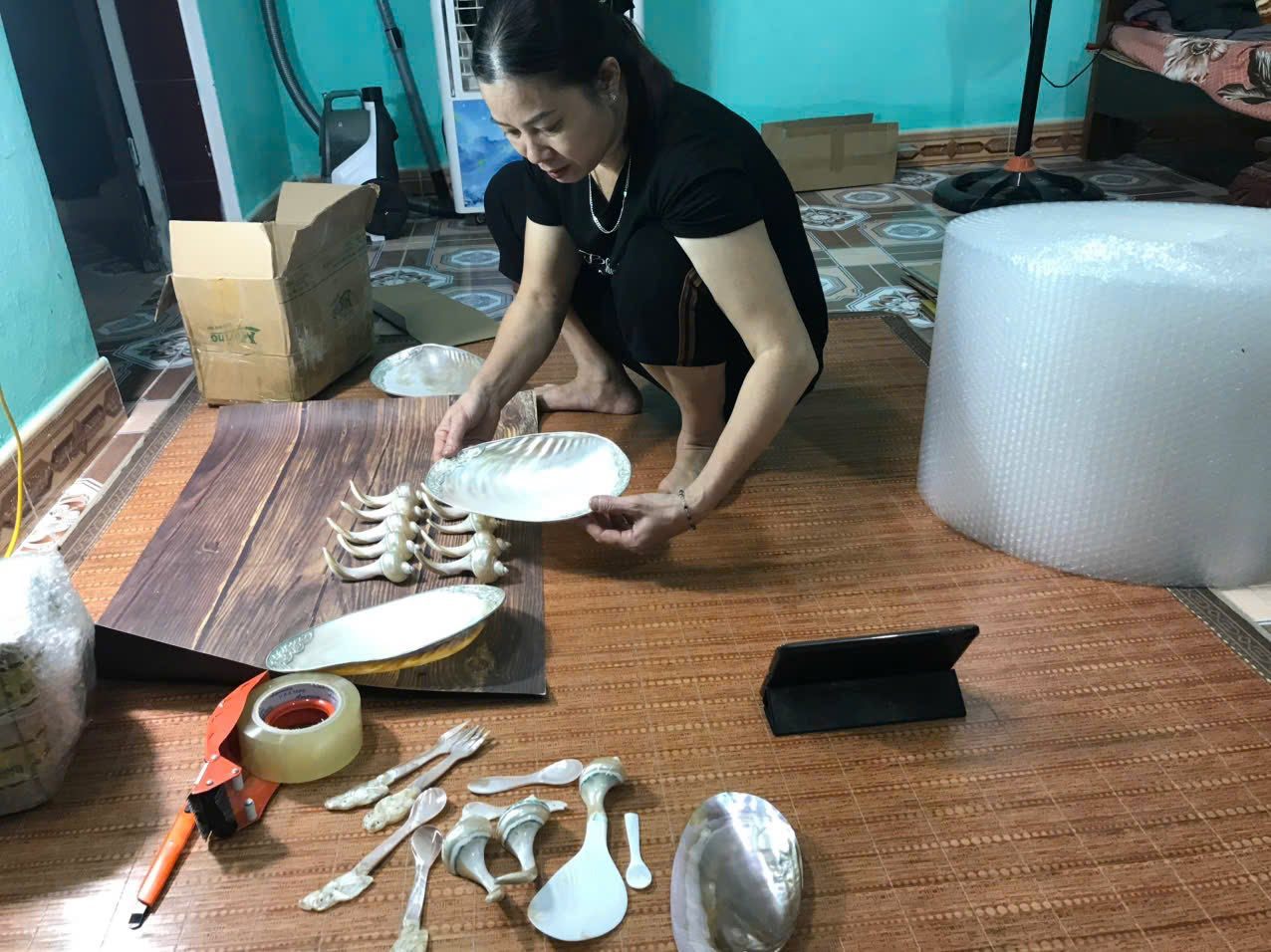 Mother-of-Pearl Shell Plates: Vietnam’s Natural Luxury Tableware for Global Markets