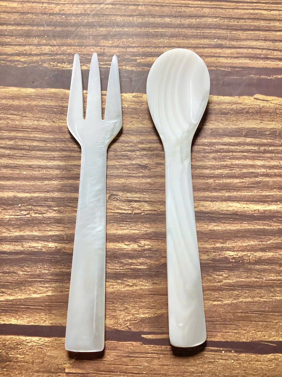 Mother-of-Pearl Spoons & Forks: Vietnam’s Elegant Handcrafted Tableware for Global Markets