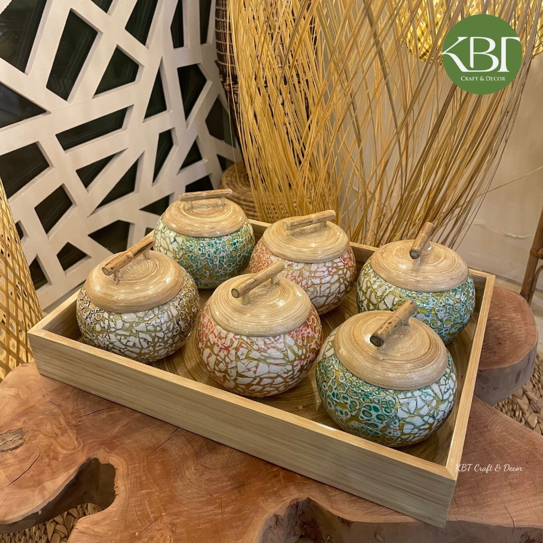 Mother-of-Pearl Inlaid Bamboo Jar – Artistic Storage with a Natural Touch