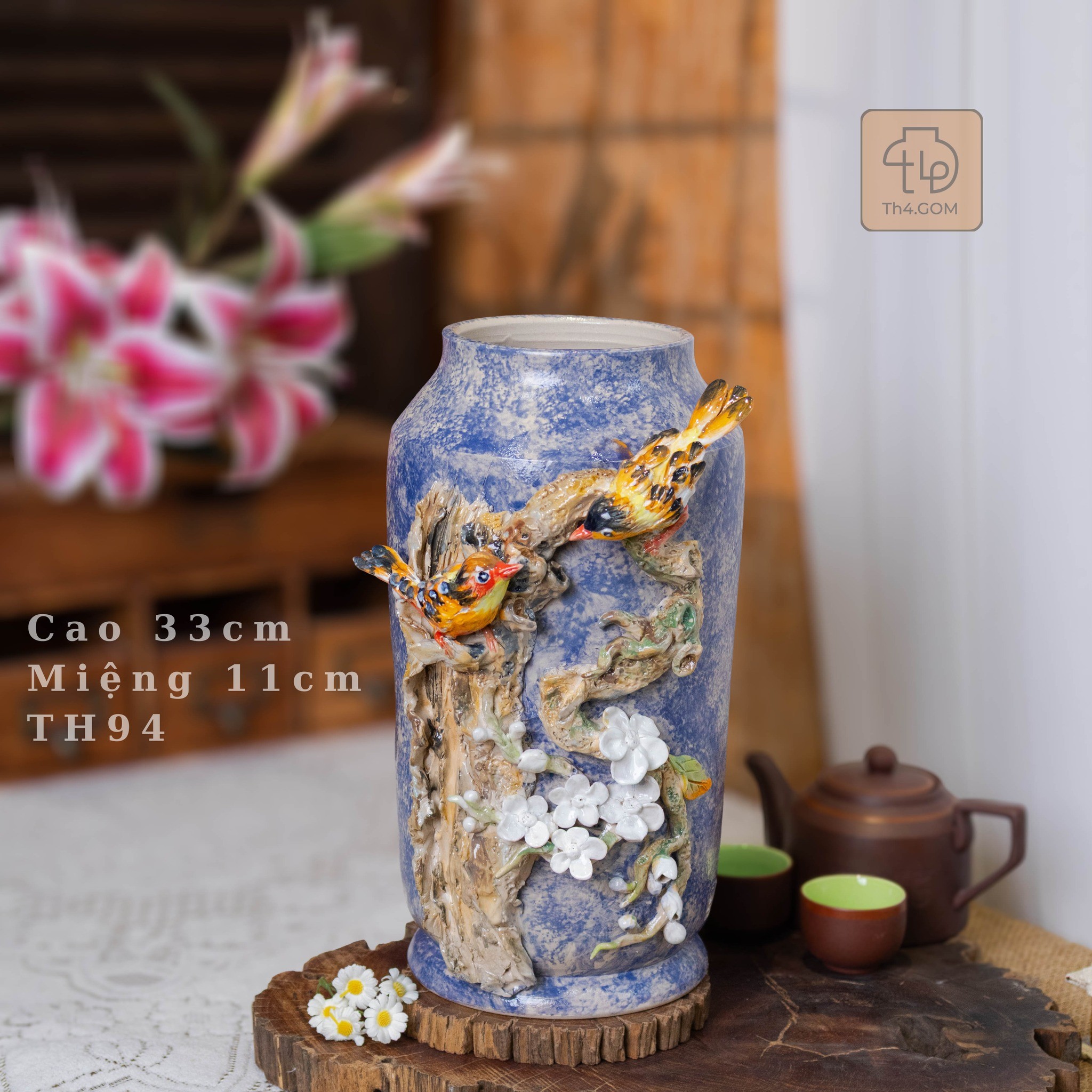 Decorative Ceramic Vase – Timeless Elegance for Modern Interiors