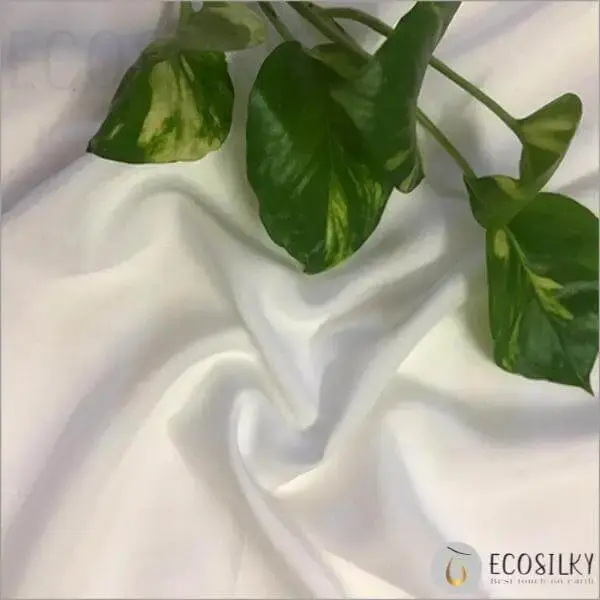 Vietnamese Lotus Silk: The World’s Rarest Natural Fiber Entering Premium Export Markets