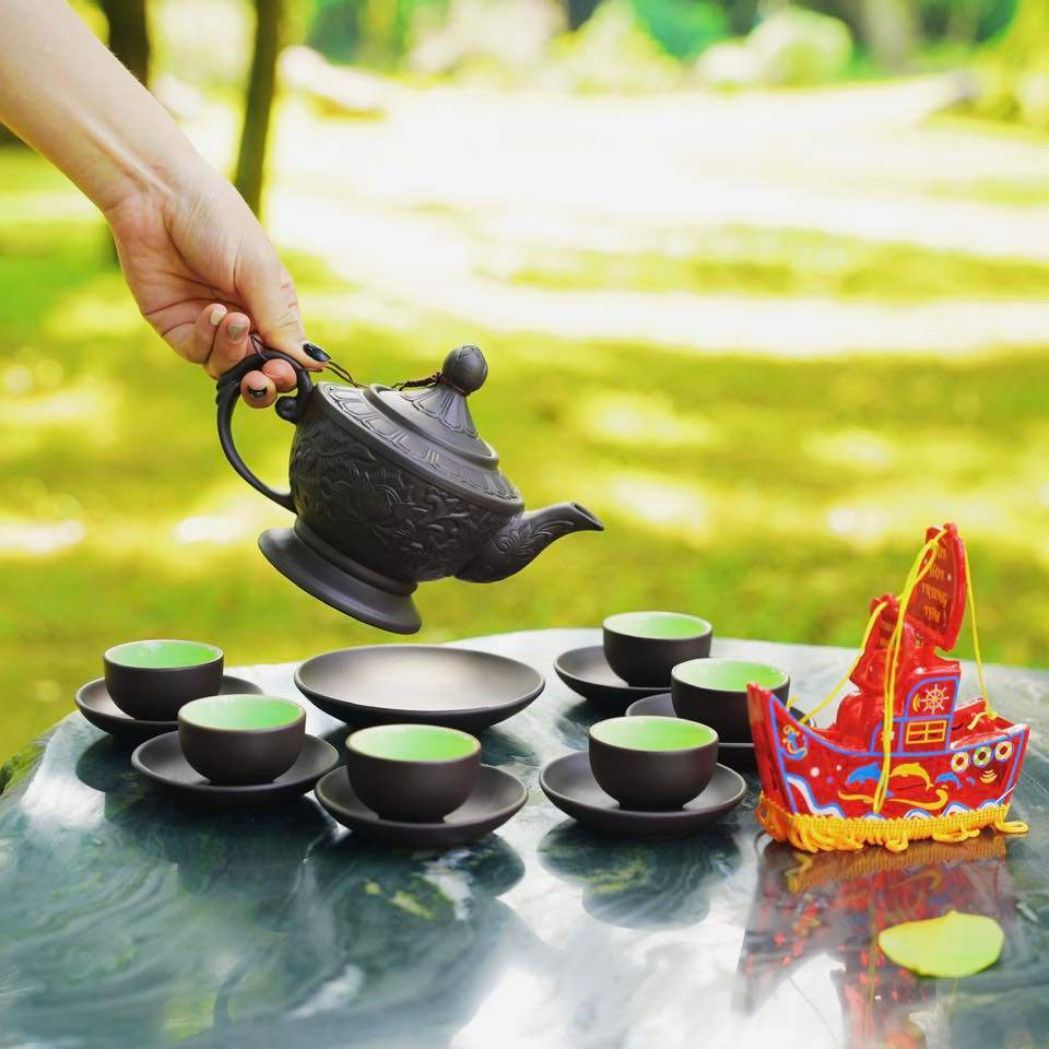 Bat Trang Teapot & Tea Set: Elevating Vietnamese Tea Culture to the Global Market