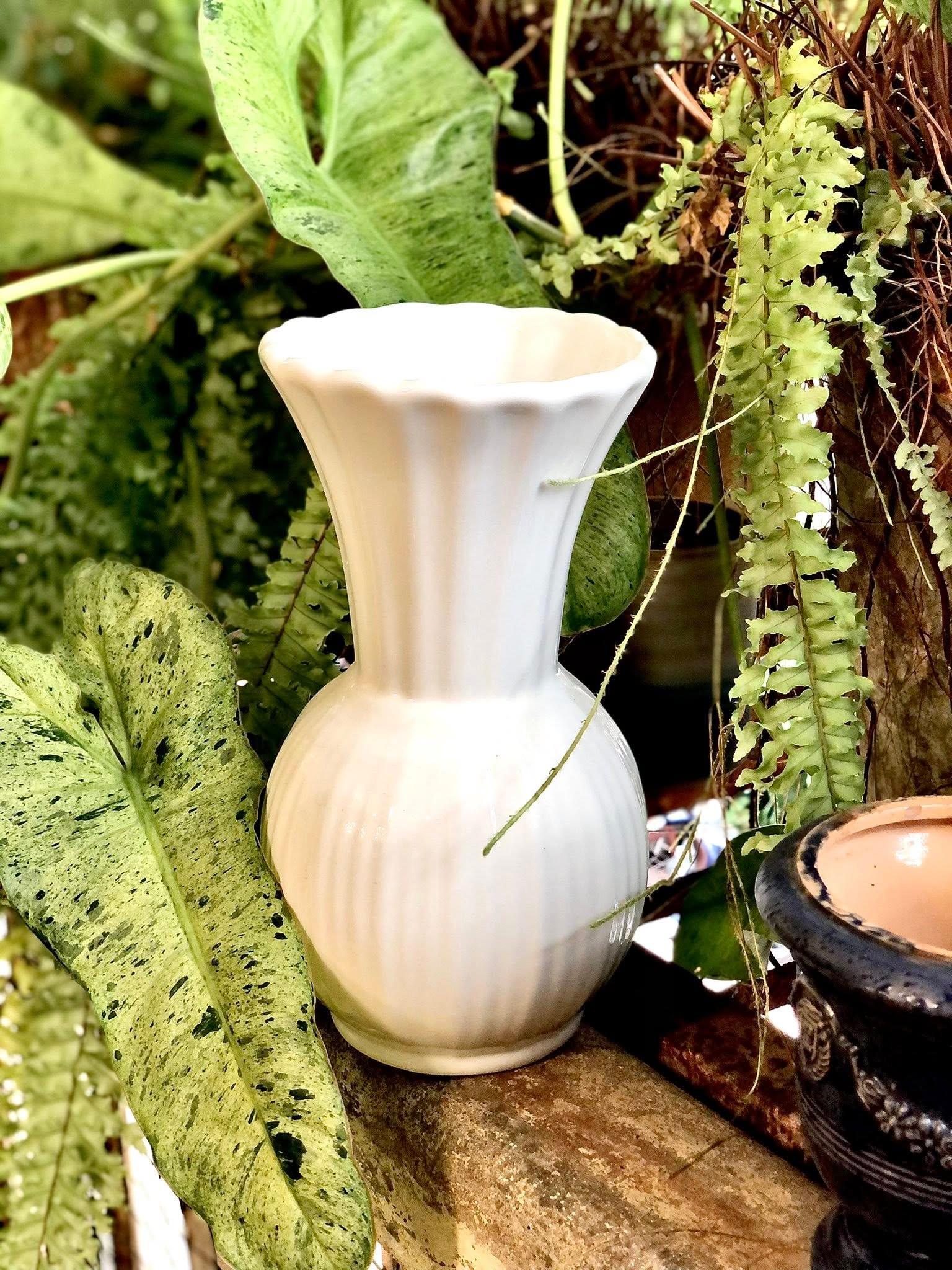 Bat Trang Ceramic Vase Timeless Craft for Elegant Interiors