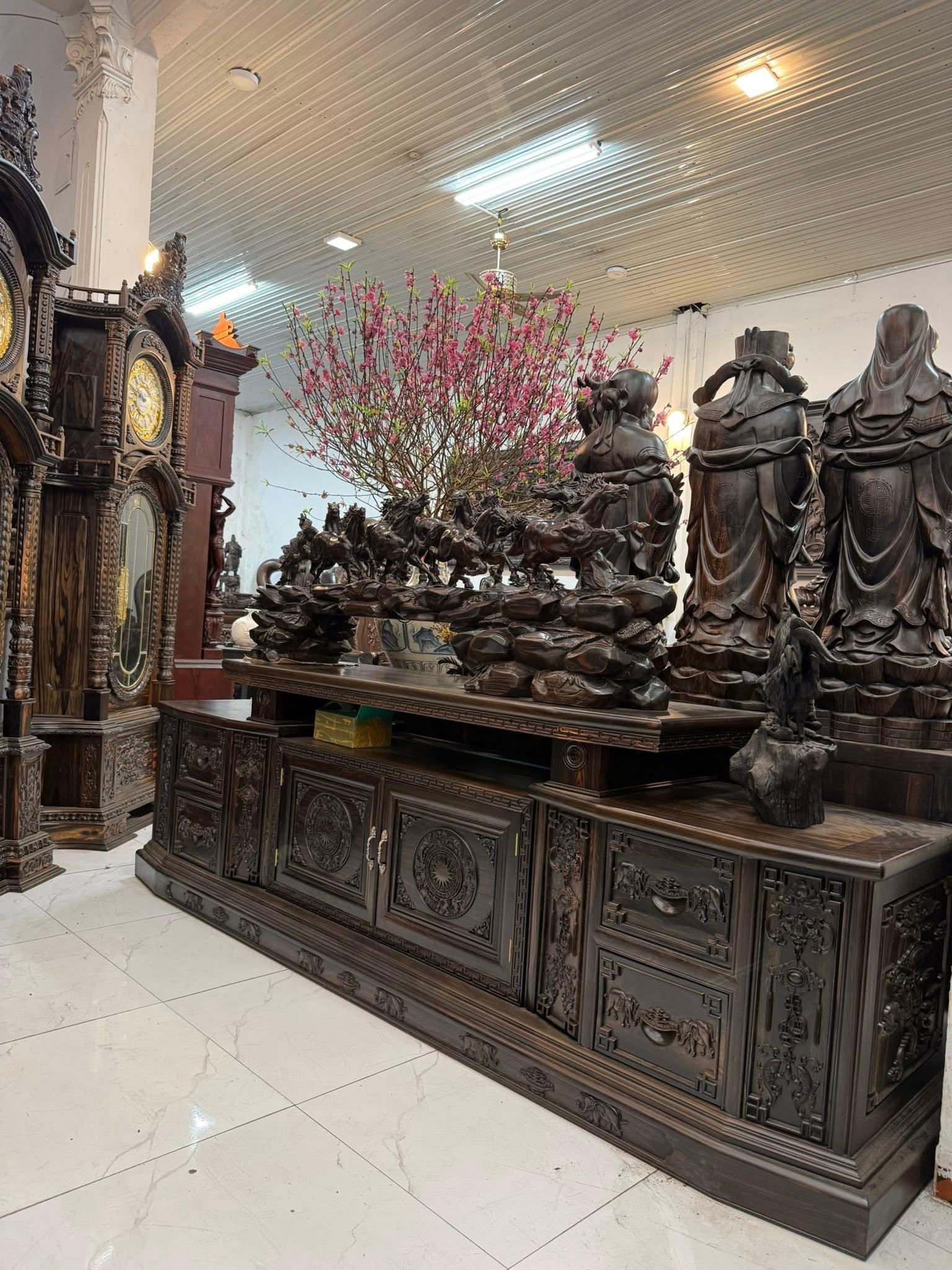 Dong Ky Wooden Furniture: Vietnam’s Hand-Carved Masterpieces Entering Global Markets