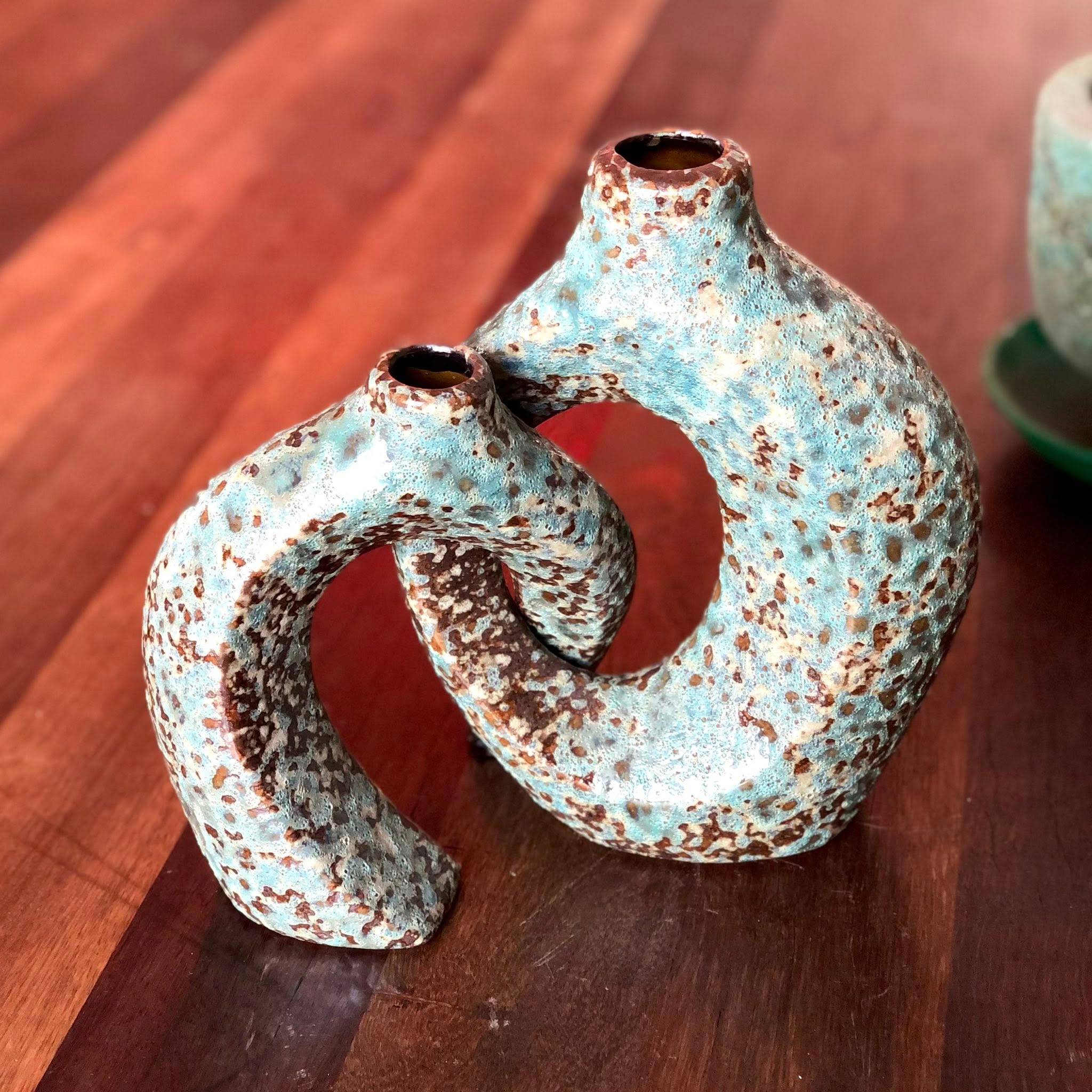 Artistic Ceramic Vase Elegant Craft for Modern Home Decor