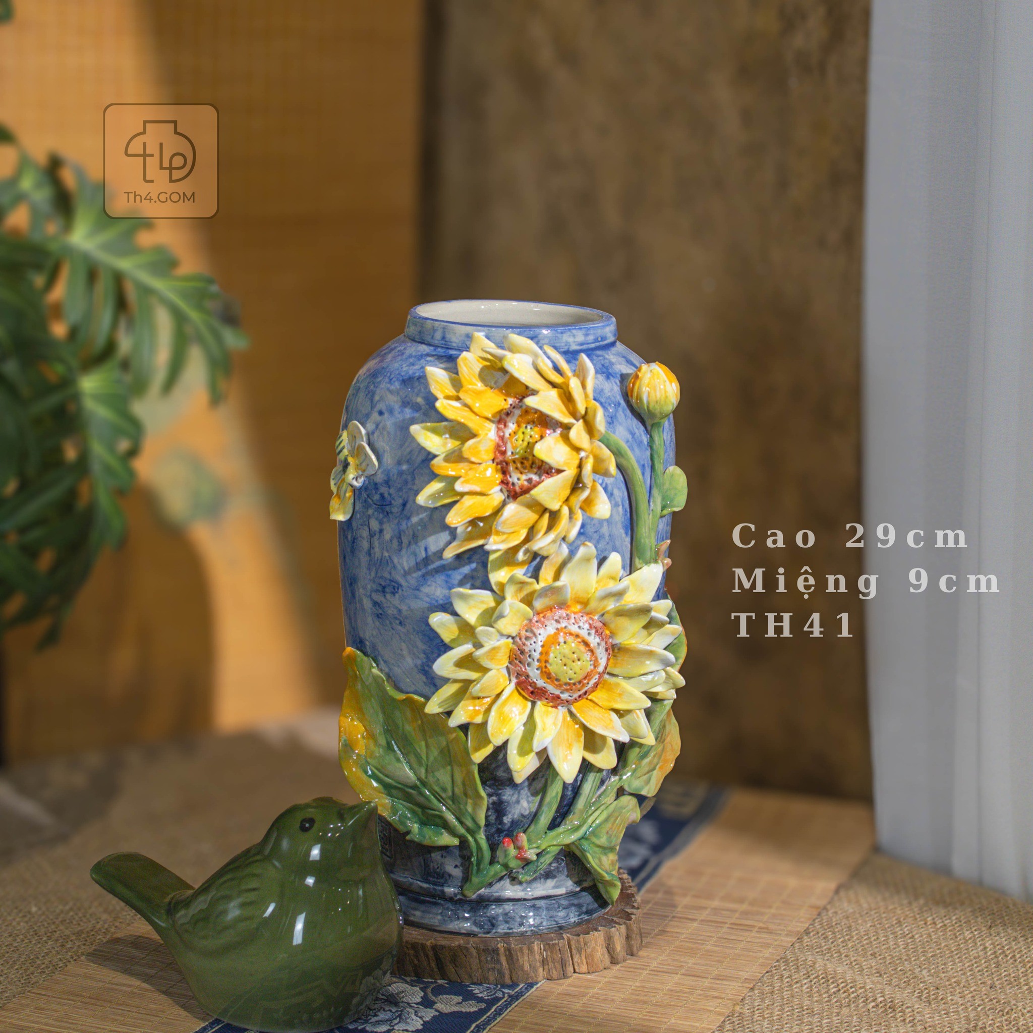 Decorative Ceramic Vase – Timeless Elegance for Modern Interiors