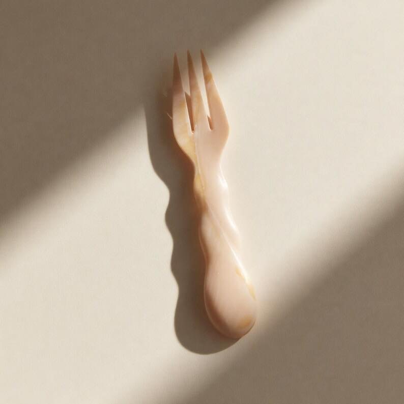 Mother-of-Pearl Spoons & Forks: Artistic and Refined Handcrafted Tableware from Vietnam