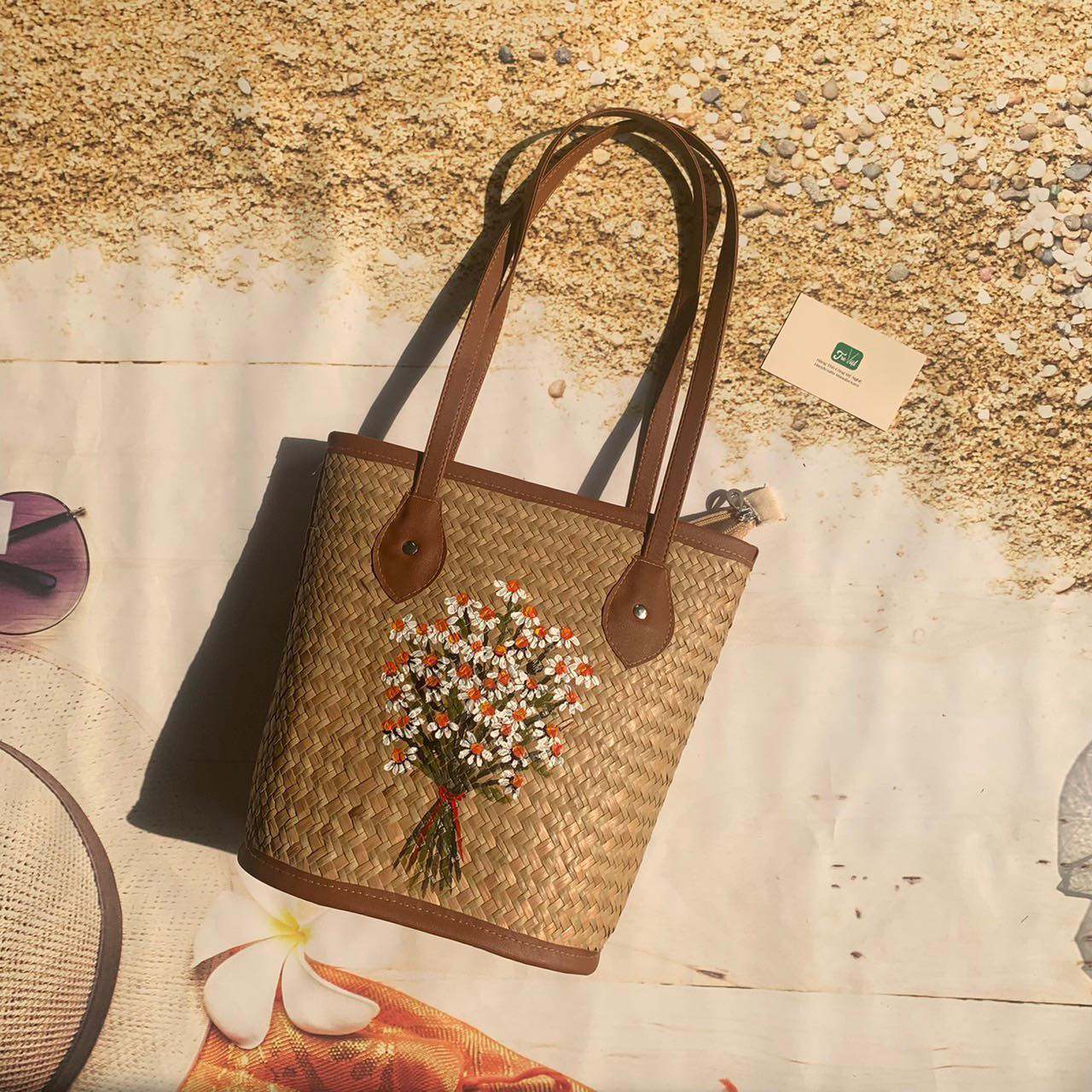 Artisan Woven Bags Natural Craft for Sustainable Fashion