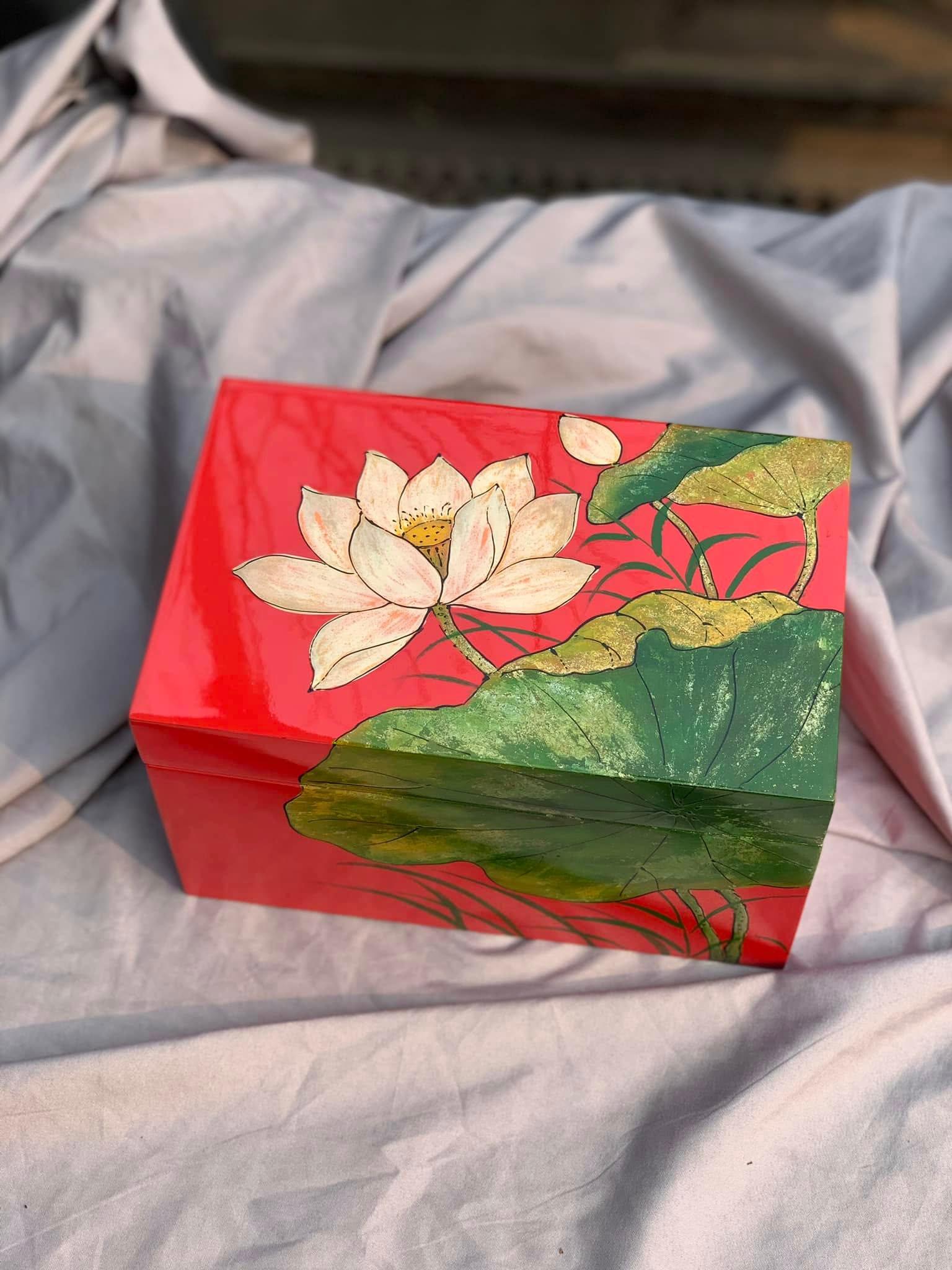 Vietnamese Lacquer Inlay Trays: Elevating Traditional Art into Global Luxury Exports