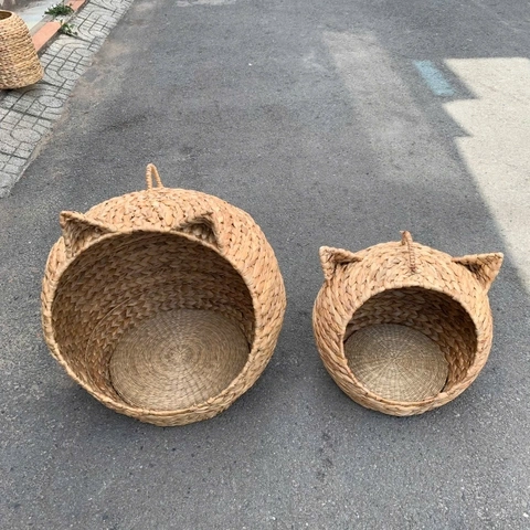 Vietnamese Water Hyacinth Pet Beds - Cozy & Sustainable Comfort for Global Pet Markets
