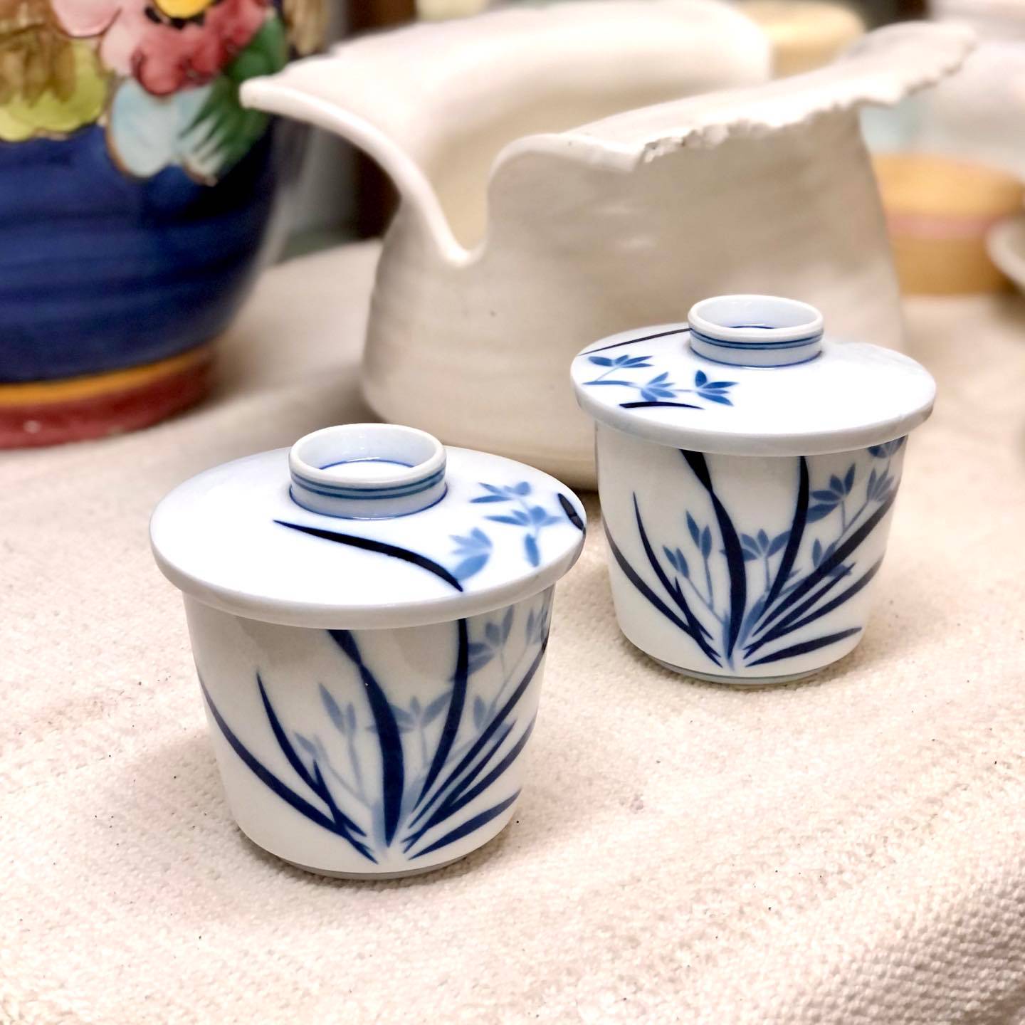 Lidded Tea Cup Ceramic Elegance for Modern Tea Experience