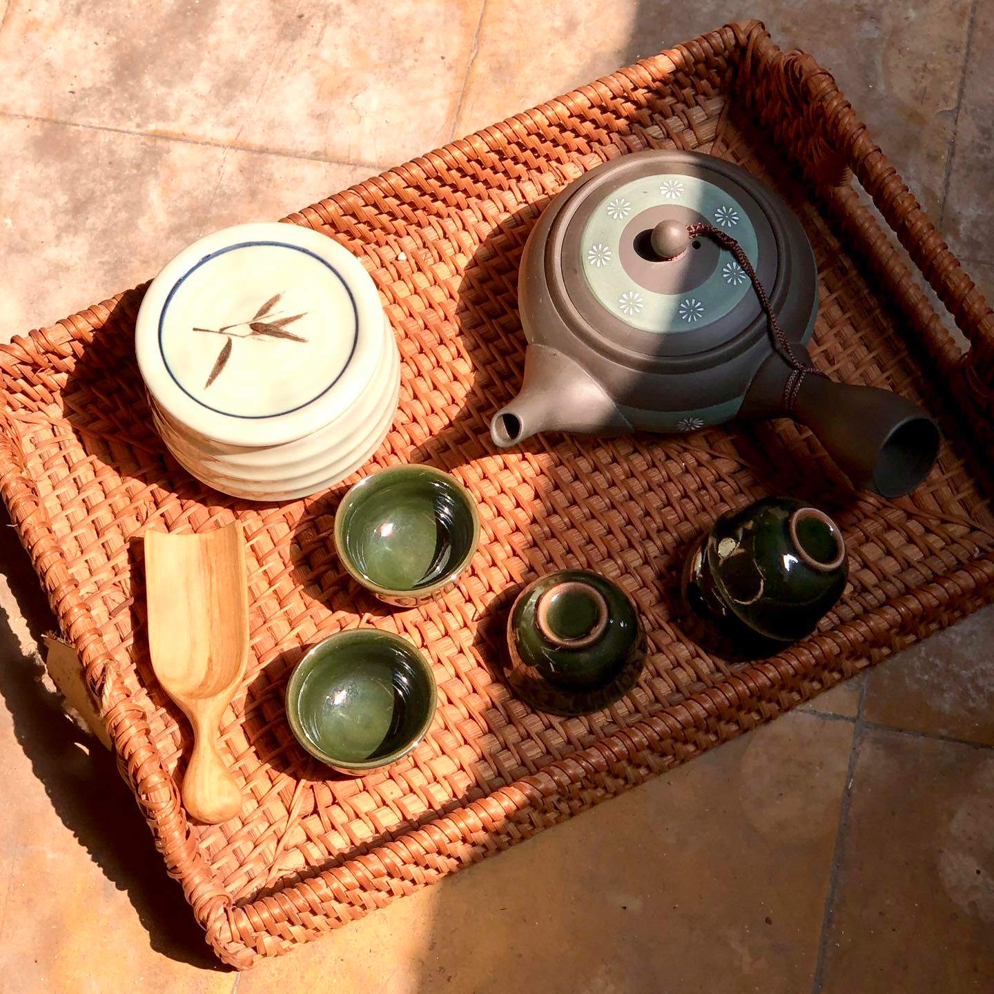 Ceramic Tea Set Elegant Craft for Refined Tea Experience